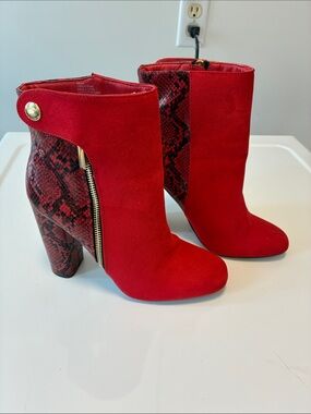 Shoe Dazzle Red Suede & Snake-Print Ankle Boots size 9
